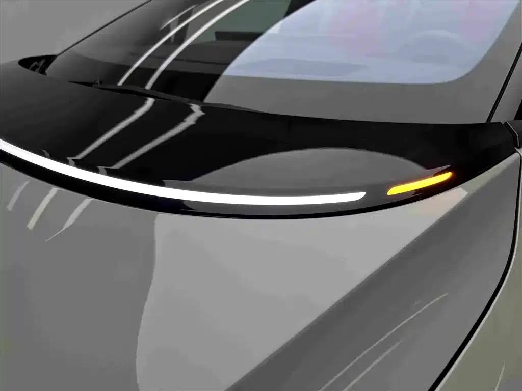 Li Auto i8 2025 Standard Edition — миниатюра 7