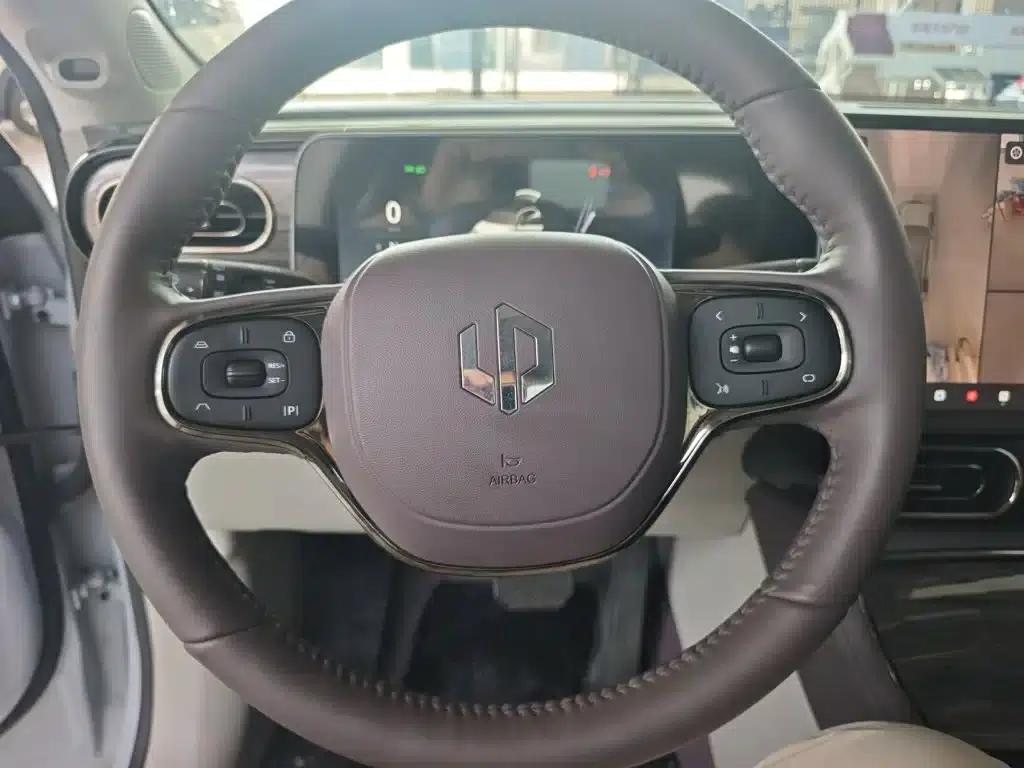 Leapmotor C11 2024 Range Extended 300 Premium Edition — миниатюра 12