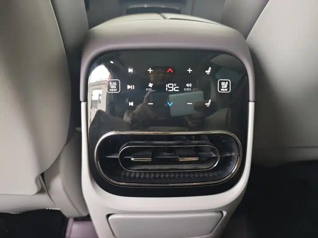 Leapmotor C11 2024 Range Extended 300 Premium Edition — миниатюра 15