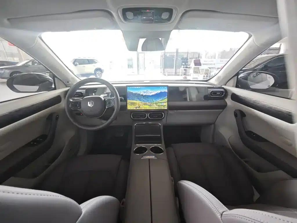 Leapmotor C11 2024 Range Extended 300 Premium Edition — миниатюра 16