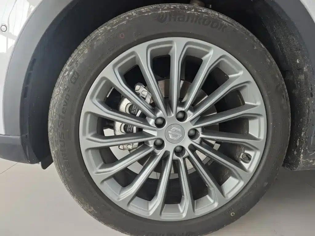 Leapmotor C11 2024 Range Extended 300 Premium Edition — миниатюра 7