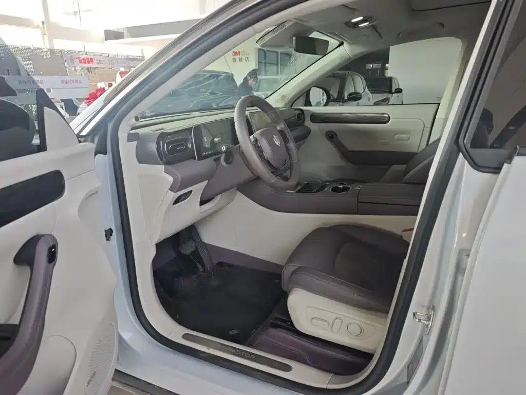 Leapmotor C11 2024 Range Extended 300 Premium Edition — миниатюра 10