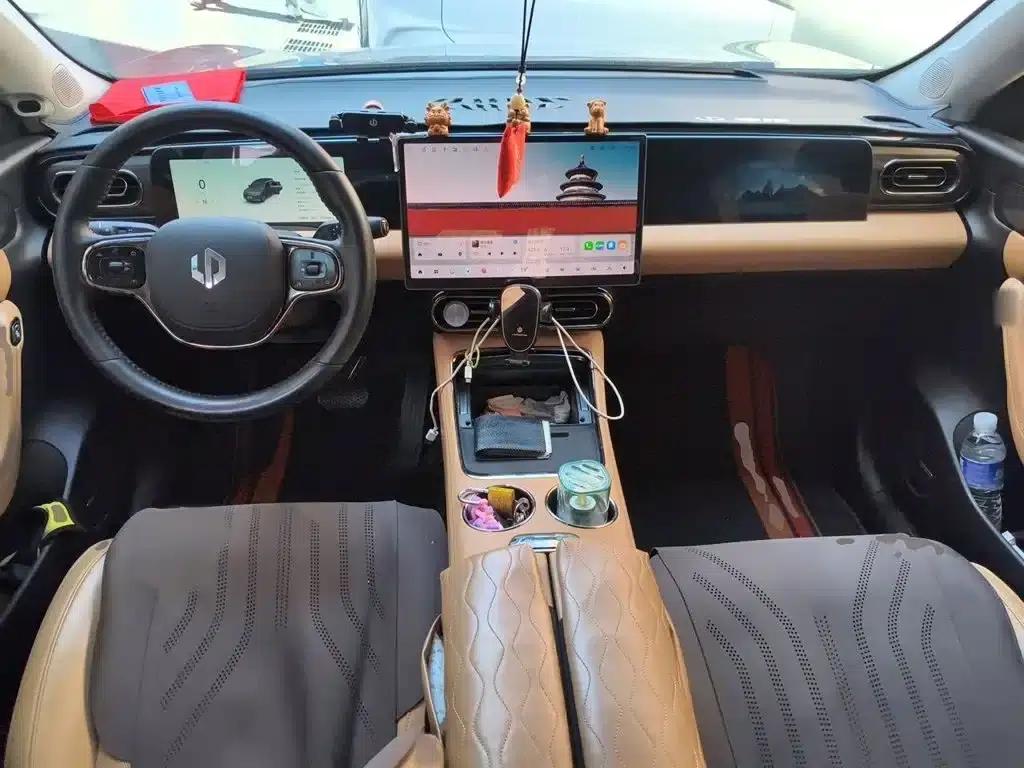 Leapmotor C11 2024 Range Extended 300 Premium Edition — миниатюра 13