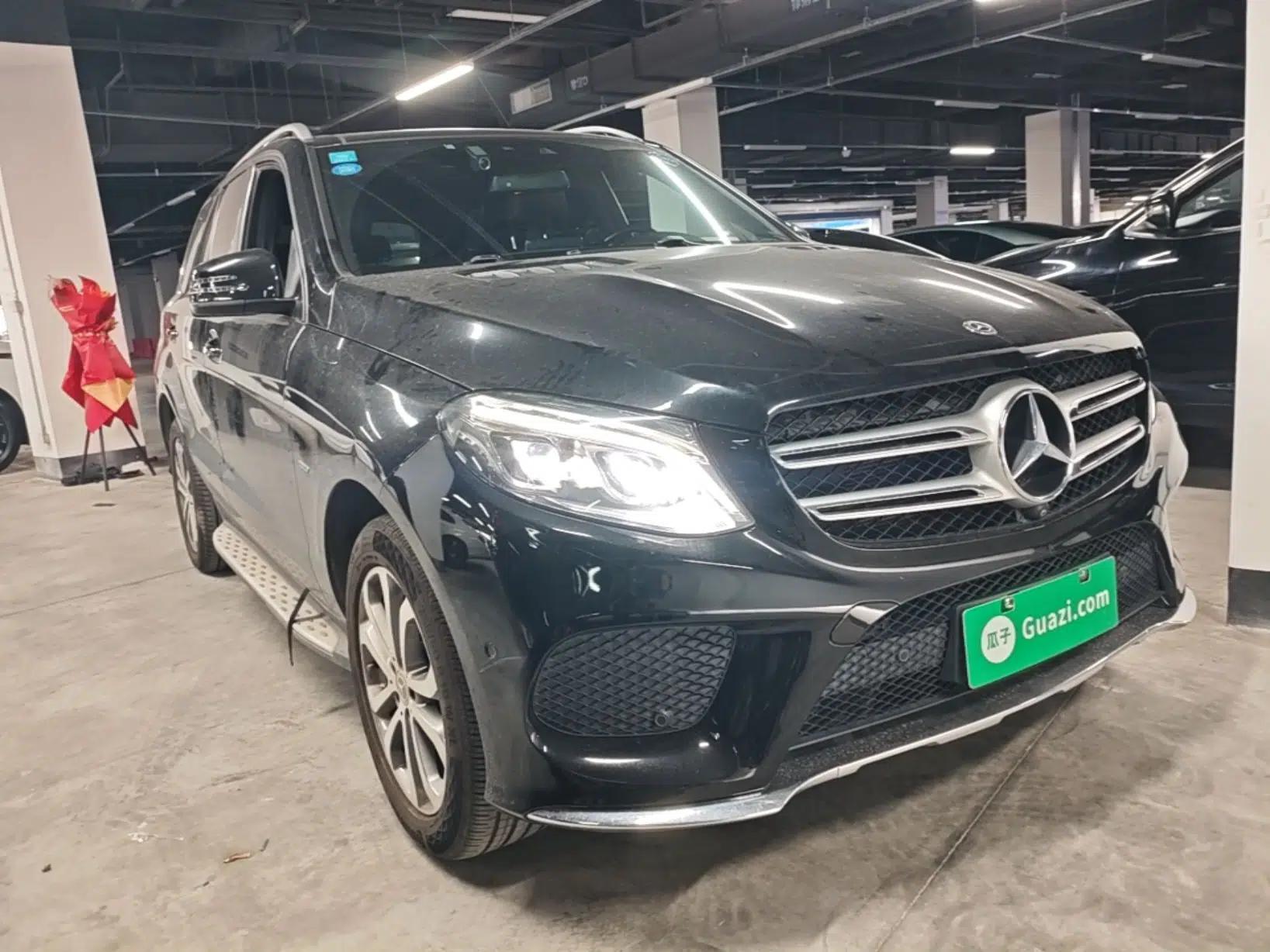 Mercedes-Benz GLE 2019 GLE 320 4MATIC Dynamic Edition Prestige Model — миниатюра 3
