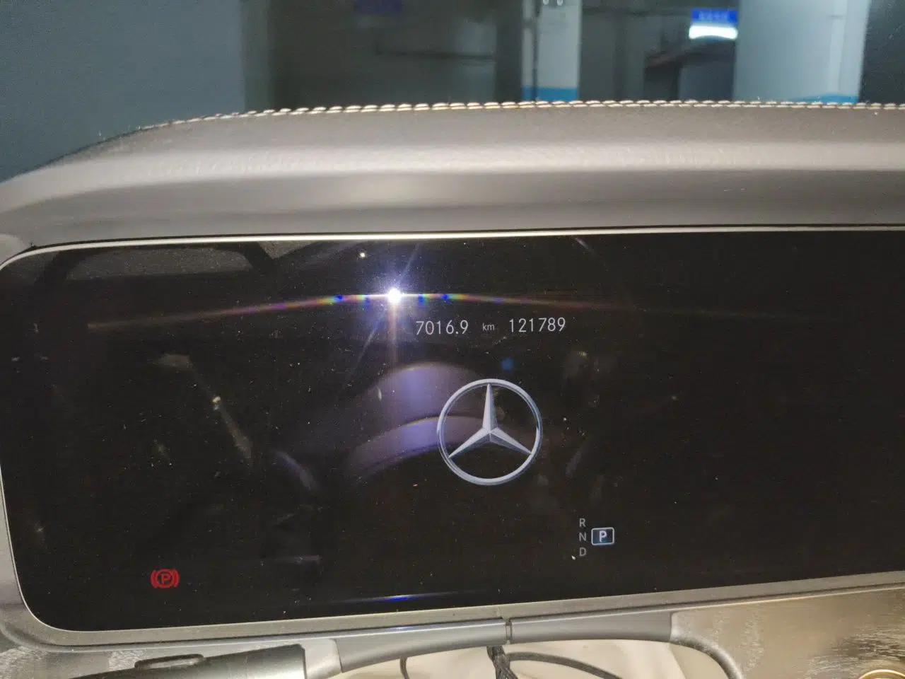 Mercedes-Benz CLS 2021 CLS 300 Luxury Model — миниатюра 12