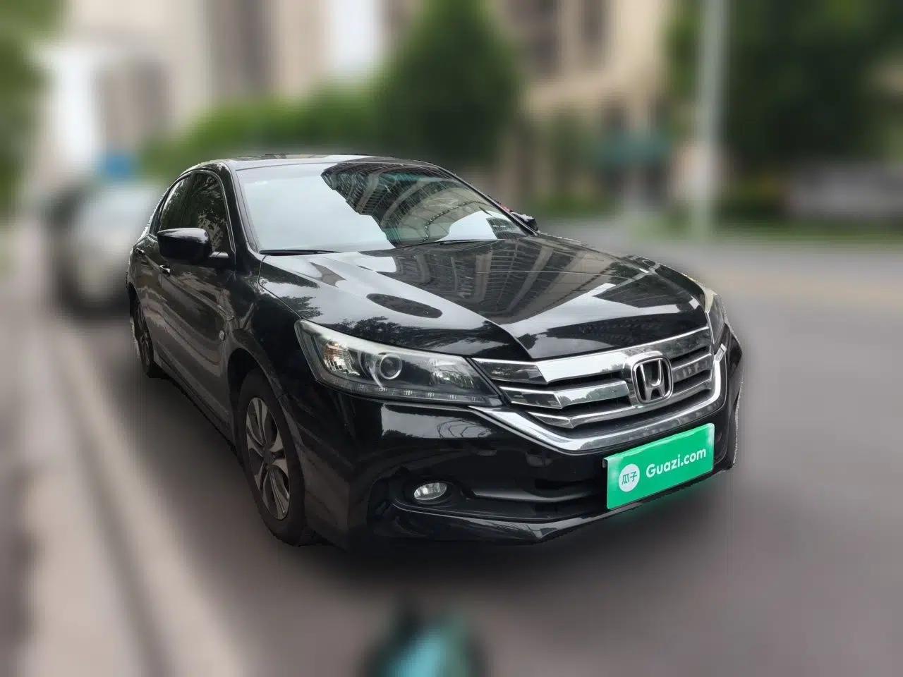 Honda Accord 2015 2.0L LX Comfort Edition — миниатюра 3