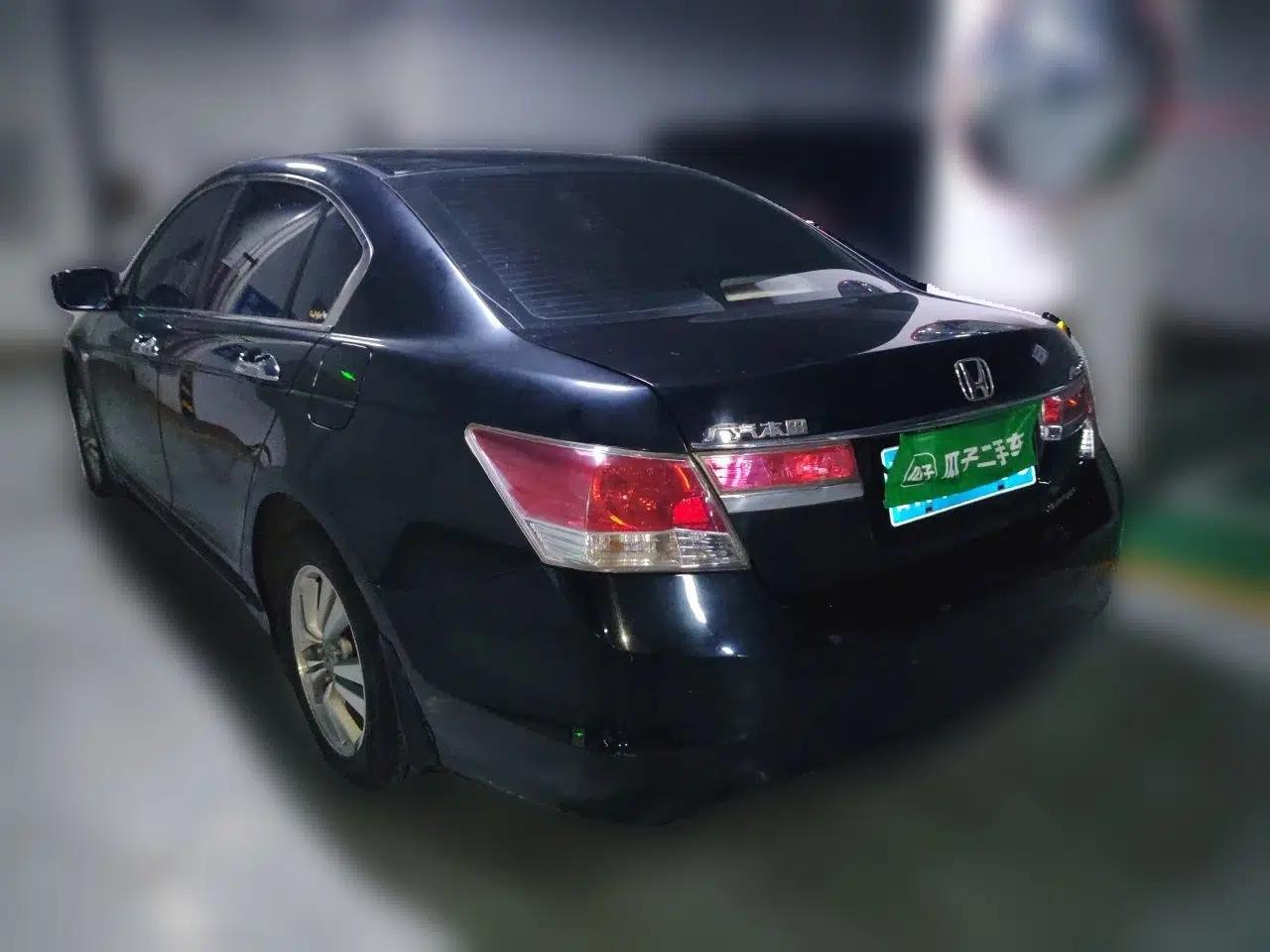 Honda Accord 2012 2.0L SE — миниатюра 4