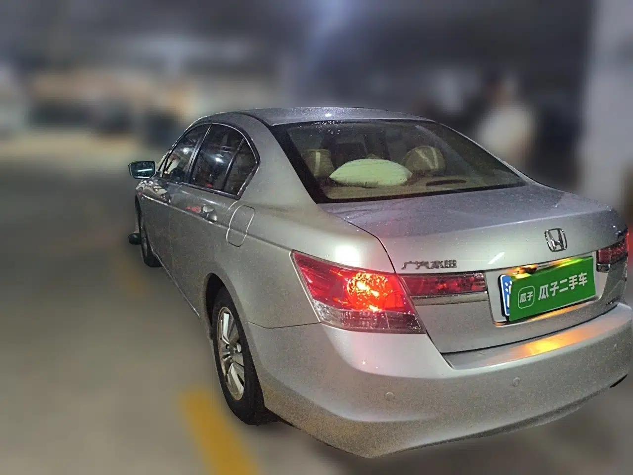 Honda Accord 2012 2.0L SE — миниатюра 4