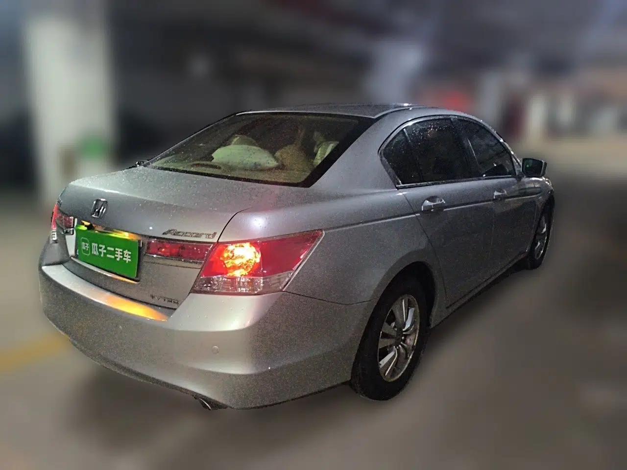 Honda Accord 2012 2.0L SE — миниатюра 6