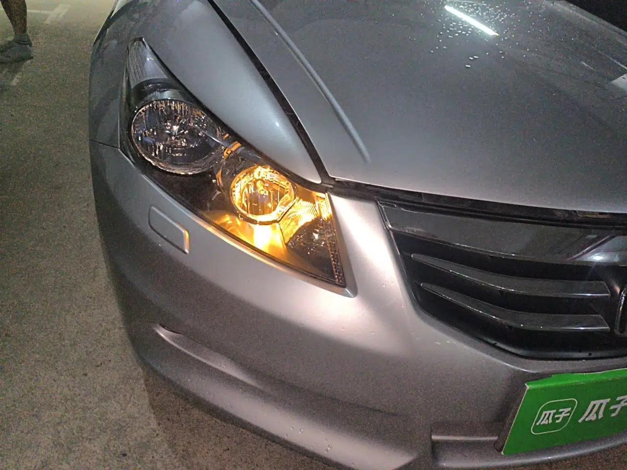 Honda Accord 2012 2.0L SE — миниатюра 7