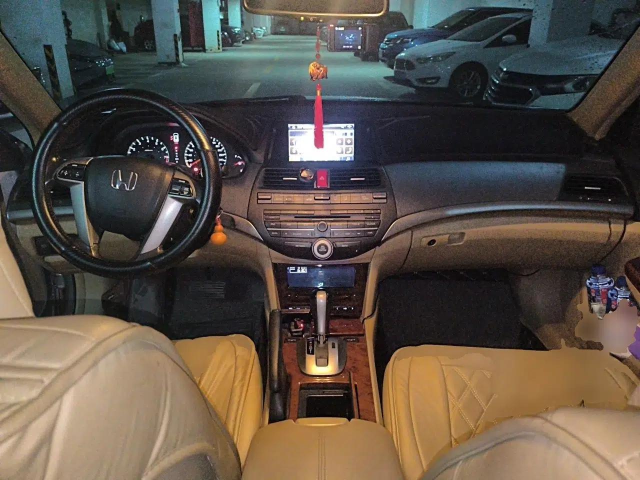 Honda Accord 2012 2.0L SE — миниатюра 9