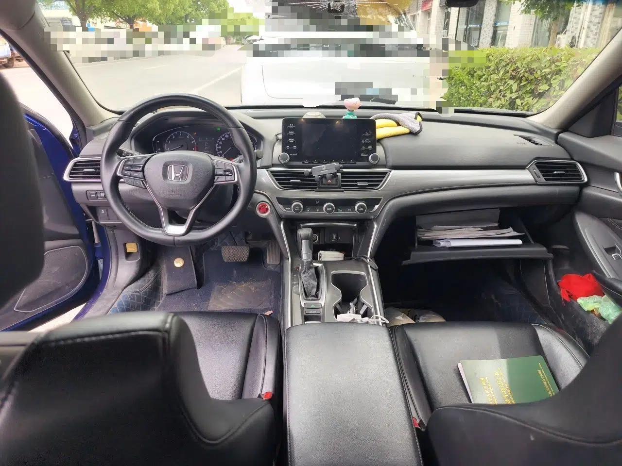 Honda Accord 2018 260TURBO Elite Edition China V — миниатюра 18