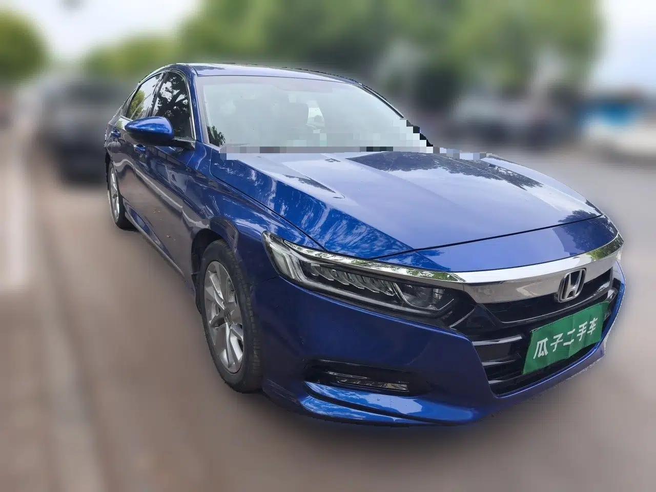 Honda Accord 2018 260TURBO Elite Edition China V — миниатюра 3