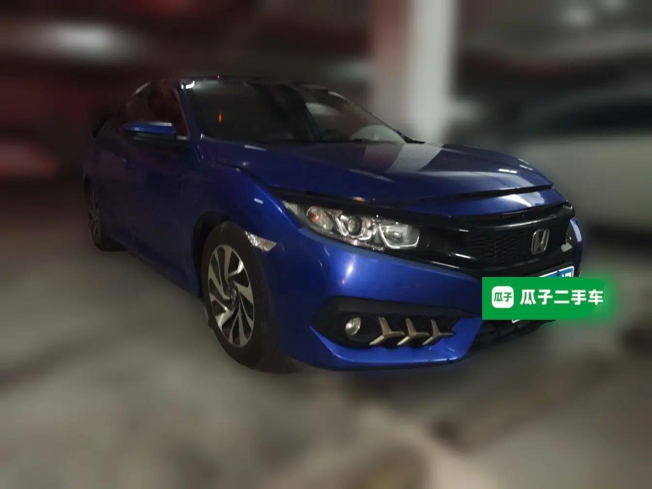 Honda Civic 2016 220TURBO CVT Luxury Edition — миниатюра 3