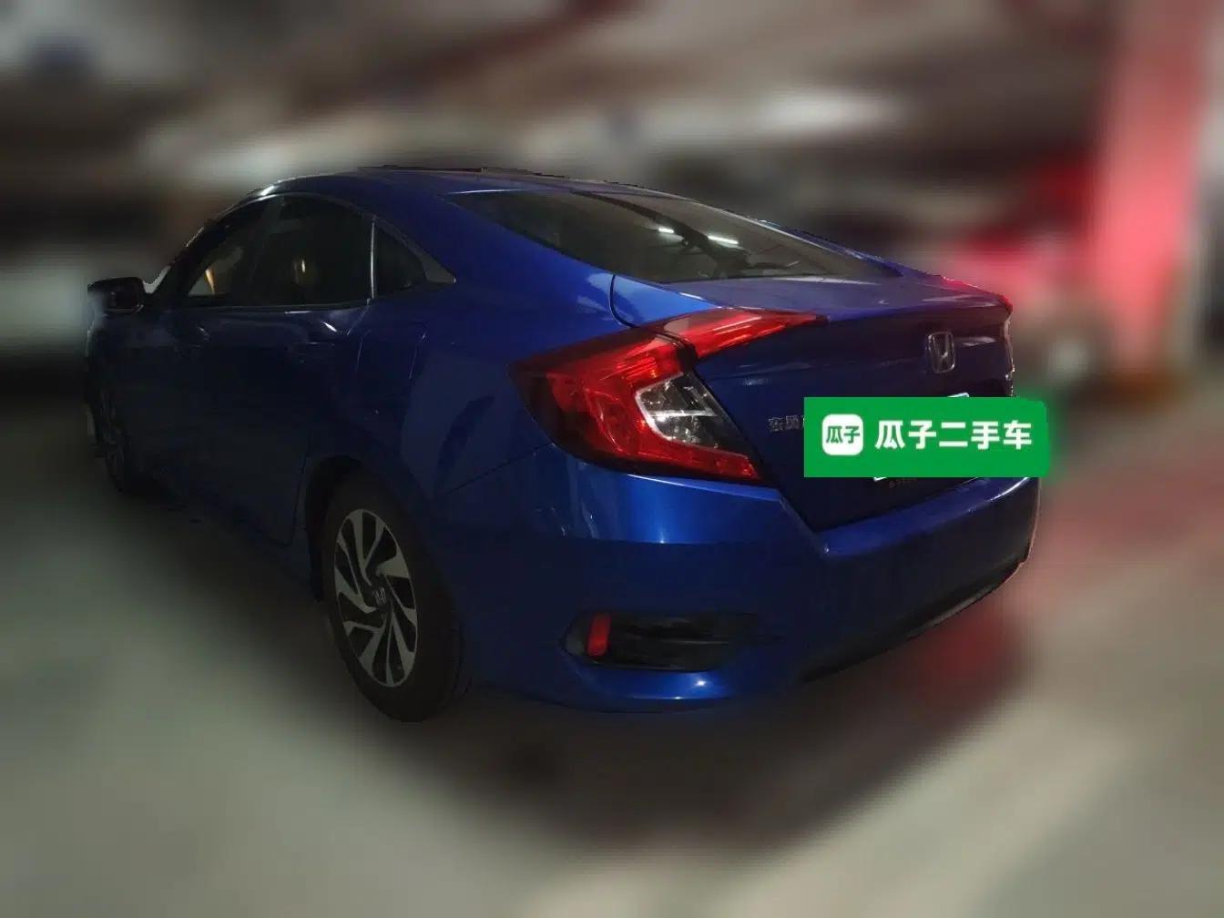 Honda Civic 2016 220TURBO CVT Luxury Edition — миниатюра 4