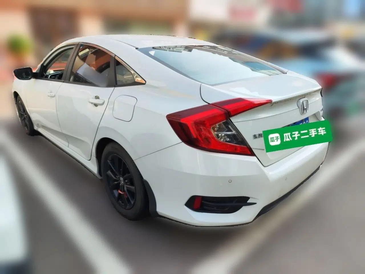 Honda Civic 2019 220TURBO CVT Dynamic Edition China VI — миниатюра 4