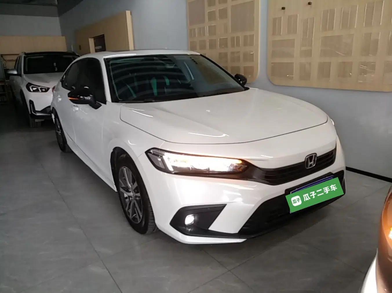 Honda Civic 2022 240TURBO CVT Dynamic Edition — миниатюра 3