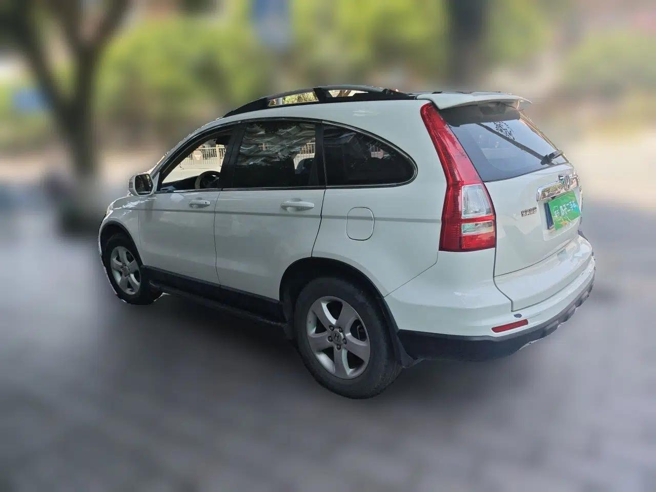 Honda CR-V 2010 2.0L automatic two-wheel drive urban version — миниатюра 4