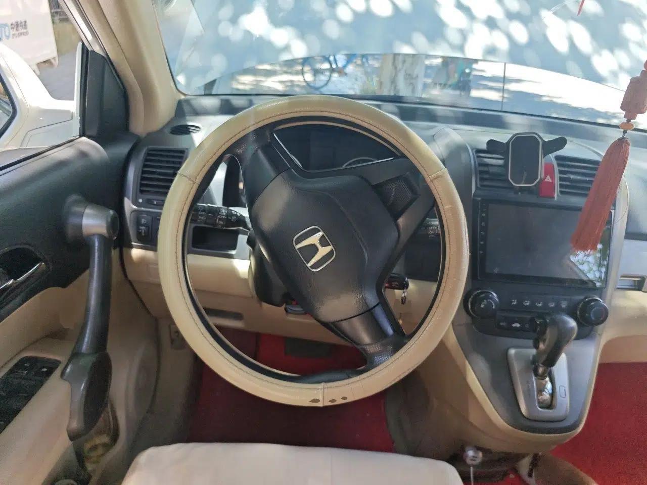 Honda CR-V 2010 2.0L automatic two-wheel drive urban version — миниатюра 10