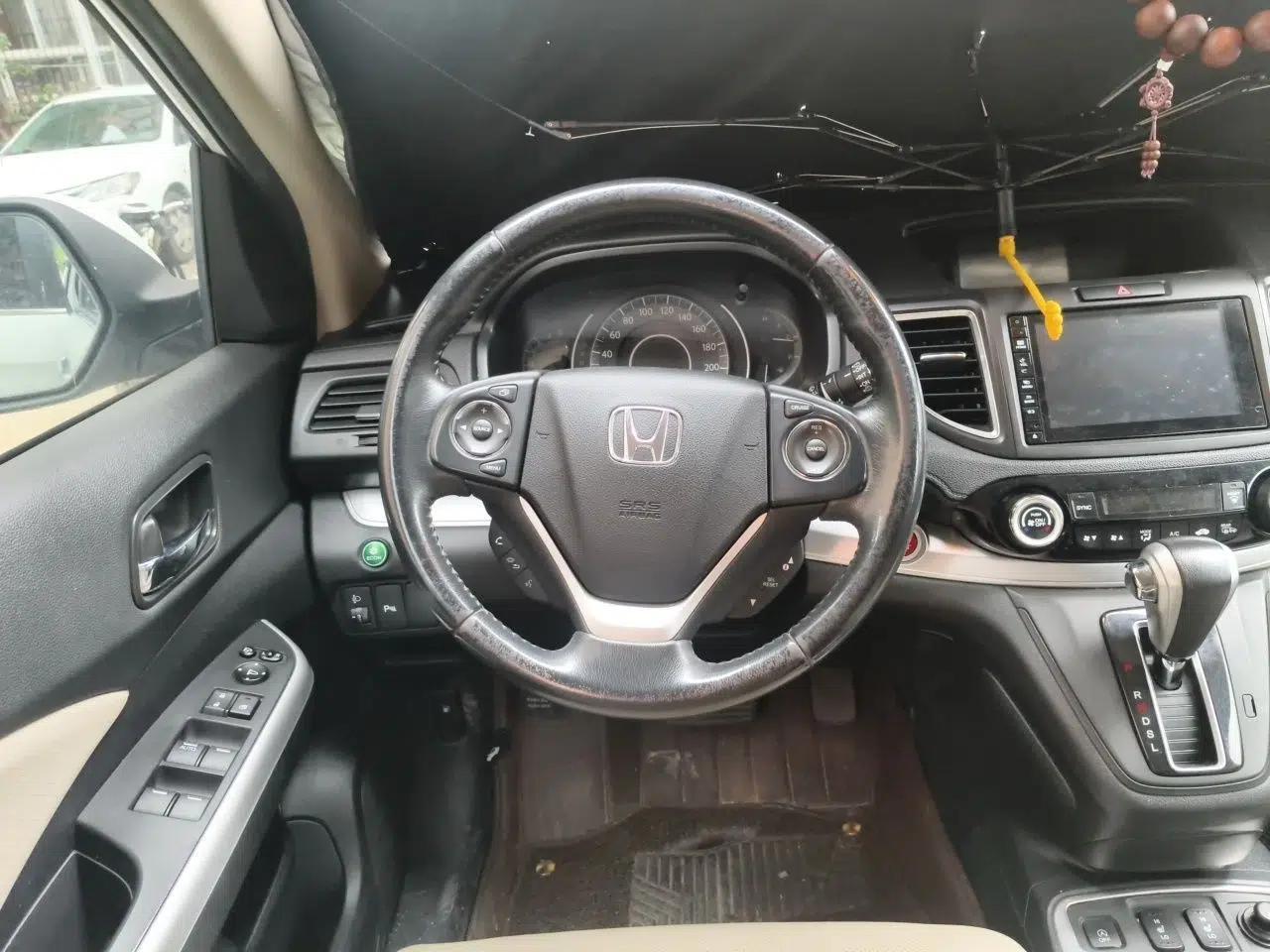 Honda CR-V 2015 2.4L two-wheel drive luxury version — миниатюра 10
