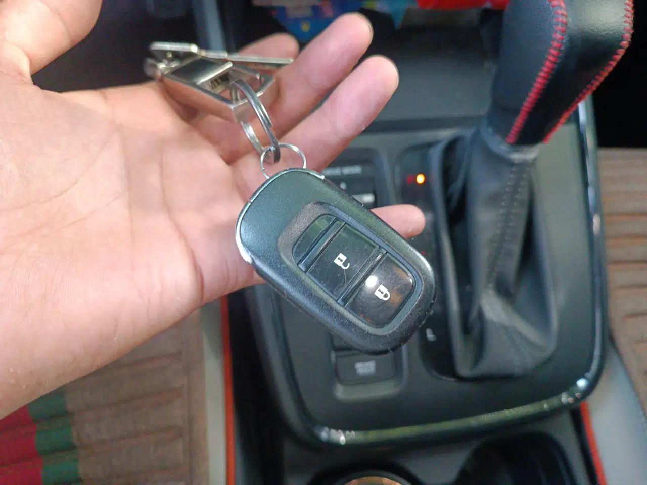 Honda CR-V 2024 240TURBO Two-Wheel-Drive Active Version 5 Seats — миниатюра 17