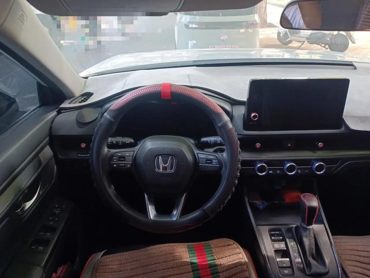 Honda CR-V 2024 240TURBO Two-Wheel-Drive Active Version 5 Seats — миниатюра 9