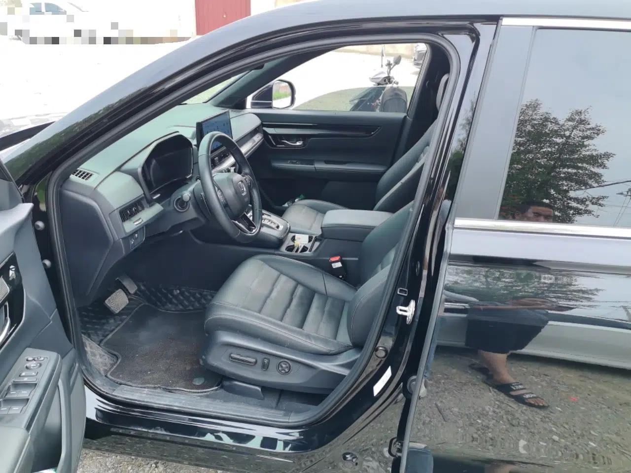 Honda CR-V 2026 Model—Global 30-Year Glory Edition 2.0L e:HEV Two-Wheel-Drive Smart Comfort Version — миниатюра 15