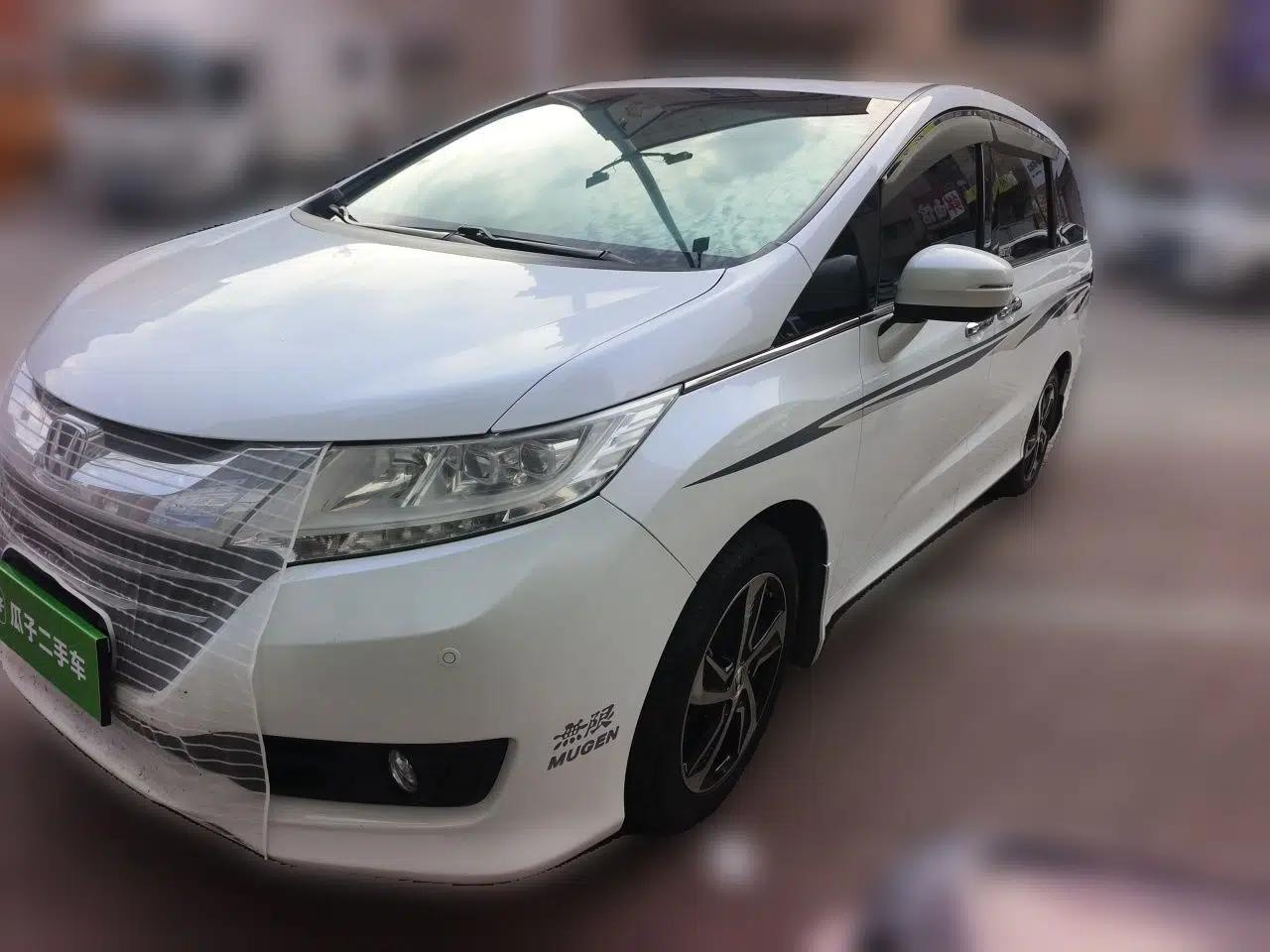 Honda Odyssey 2017 2.4L Smart Edition — миниатюра 1