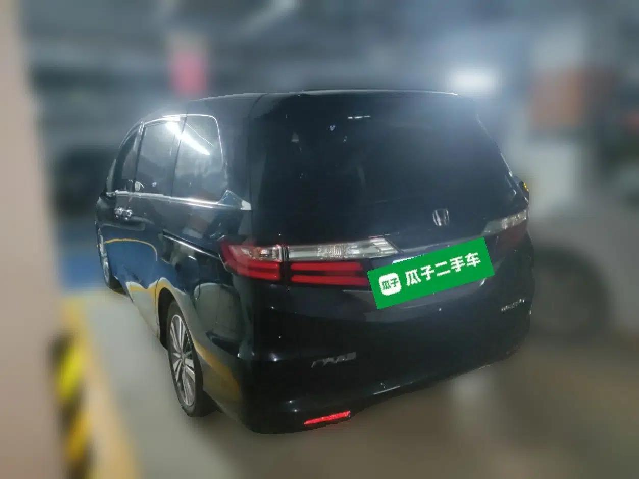 Honda Odyssey 2018 2.4L Luxury Edition — миниатюра 4