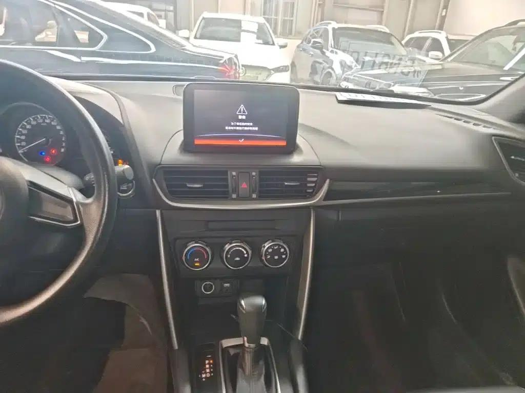 Mazda CX-4 2018 2.0L Automatic 2WD Blue Sky Vitality Edition (National V Emission Standard) — миниатюра 13