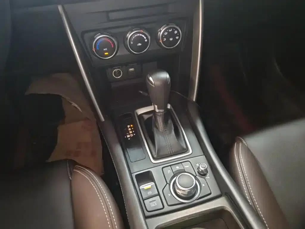 Mazda CX-4 2018 2.0L Automatic 2WD Blue Sky Vitality Edition (National V Emission Standard) — миниатюра 14