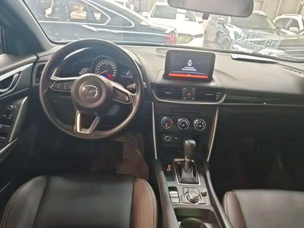 Mazda CX-4 2018 2.0L Automatic 2WD Blue Sky Vitality Edition (National V Emission Standard) — миниатюра 10