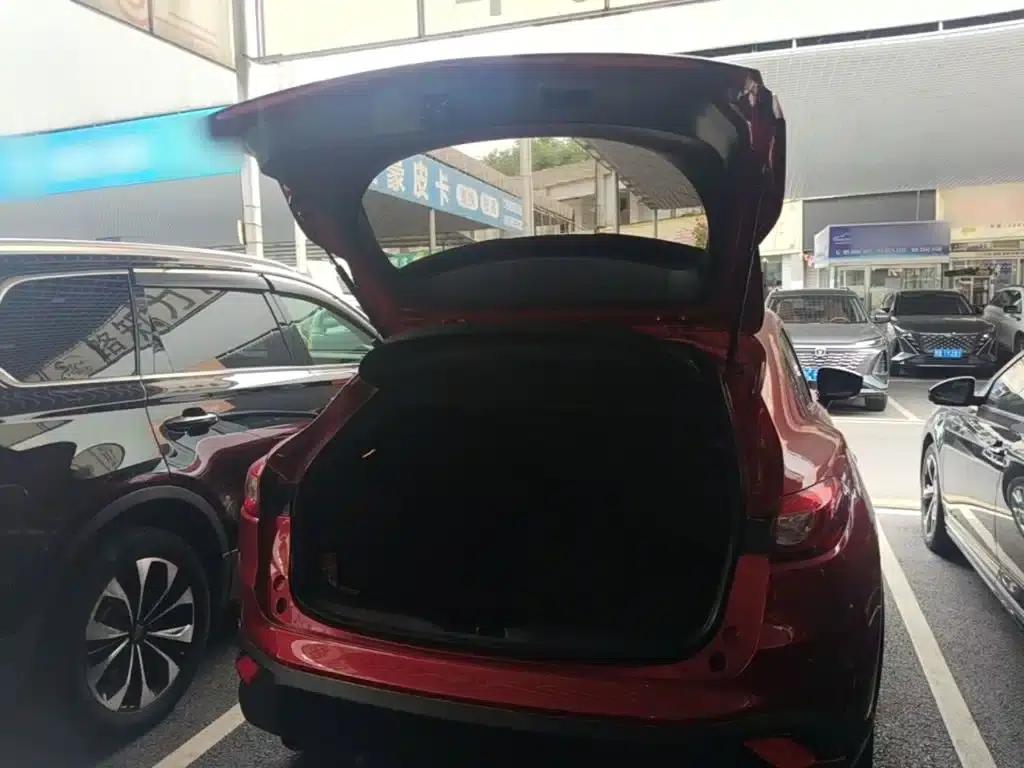 Mazda CX-4 2018 2.0L Automatic 2WD Blue Sky Vitality Edition (National V Emission Standard) — миниатюра 19