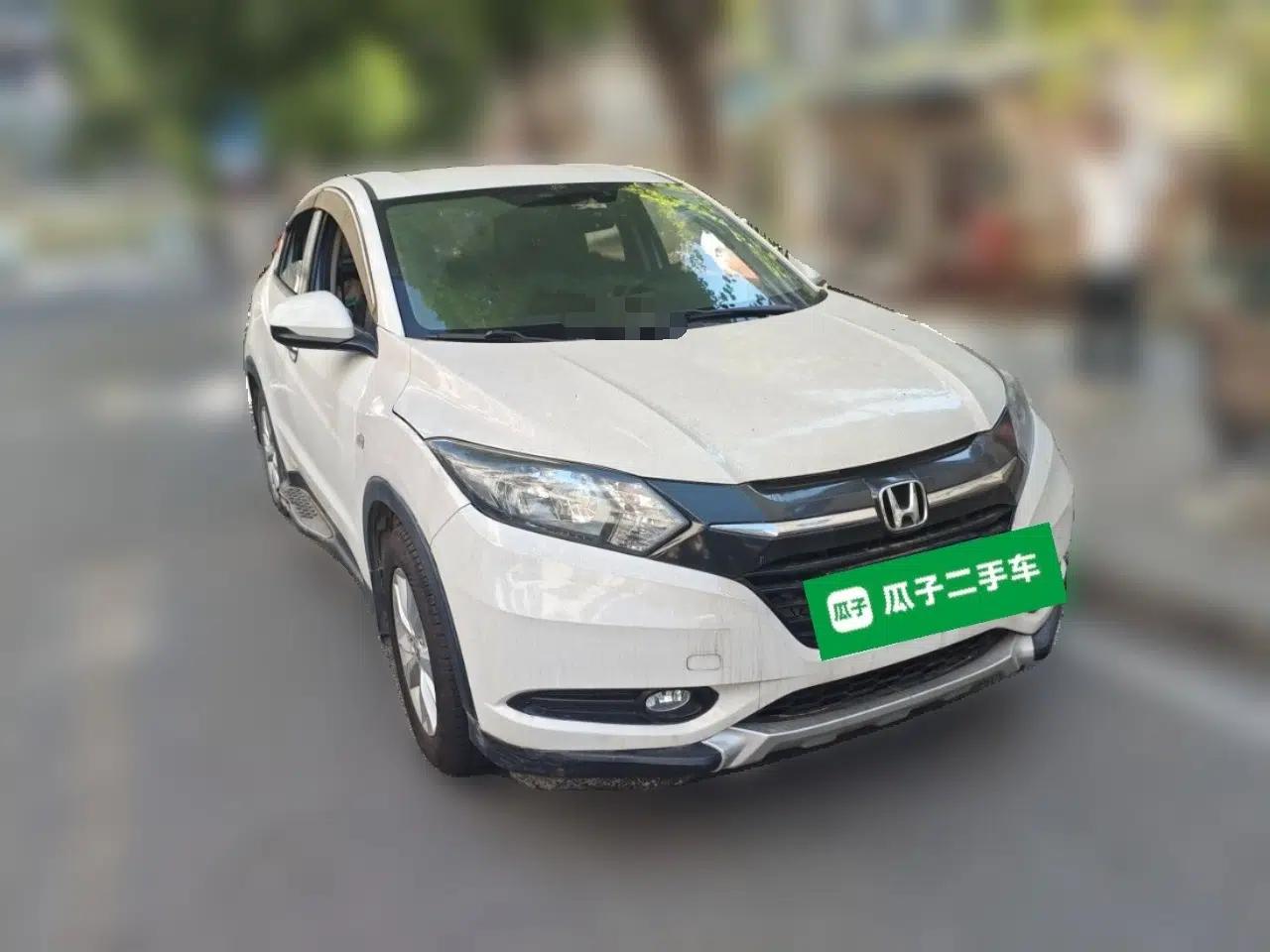 Honda Vezel 2015 1.5L CVT two-wheel drive Comfort trim — миниатюра 3