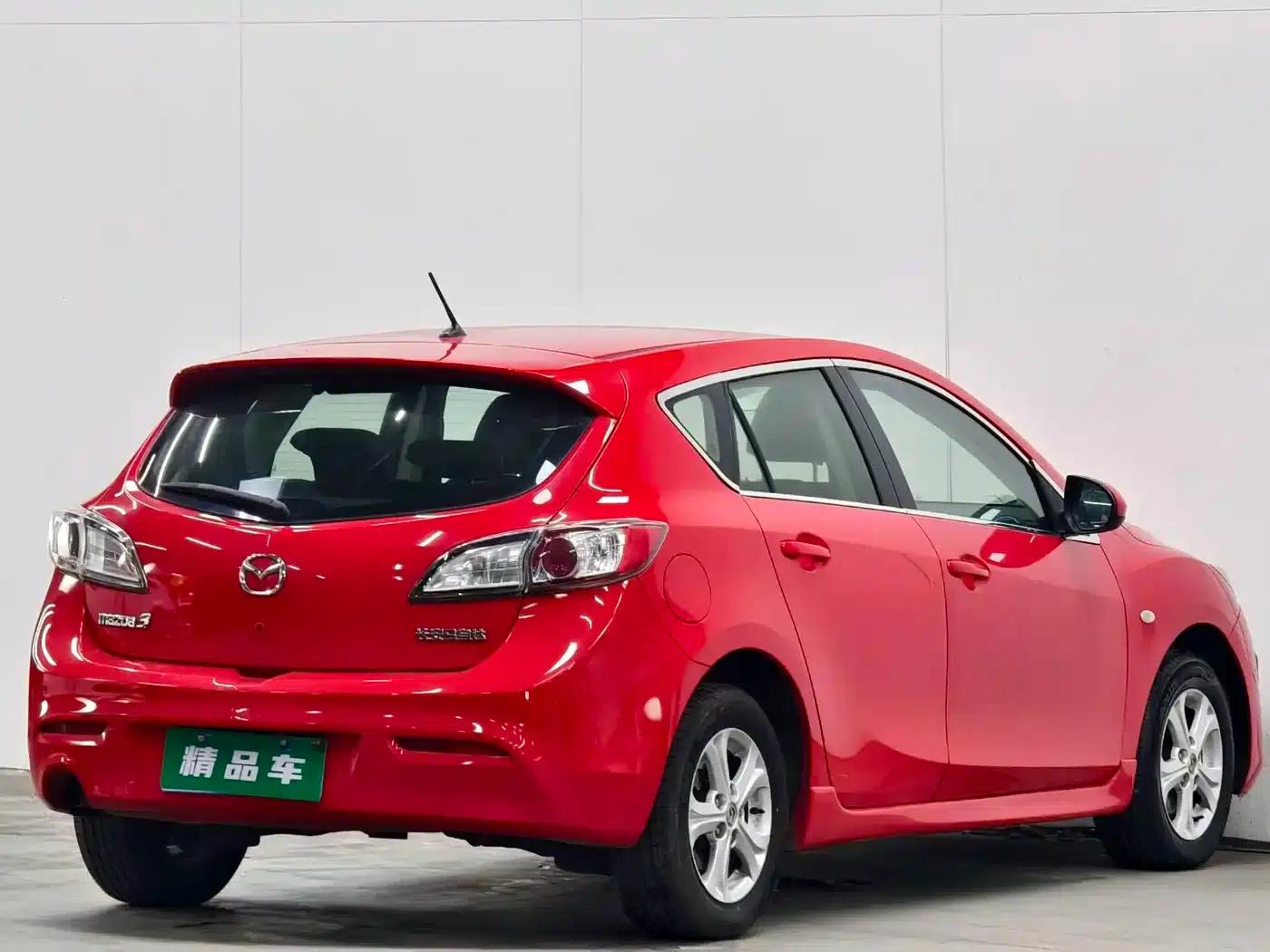 Mazda3 Axela 2013 Hatchback 1.6L Automatic Elite — миниатюра 4