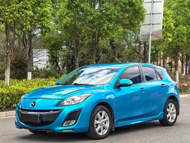 Mazda3 Axela 2012 Hatchback 2.0L Automatic Luxury