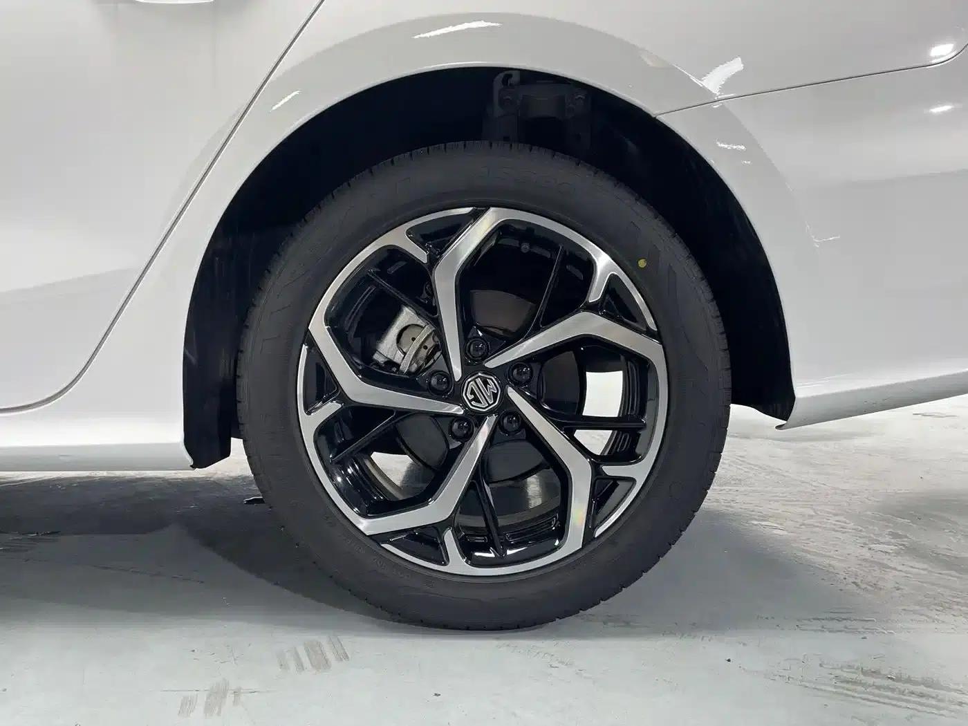 MG5 2025 300TGI Global Flagship Edition — миниатюра 19