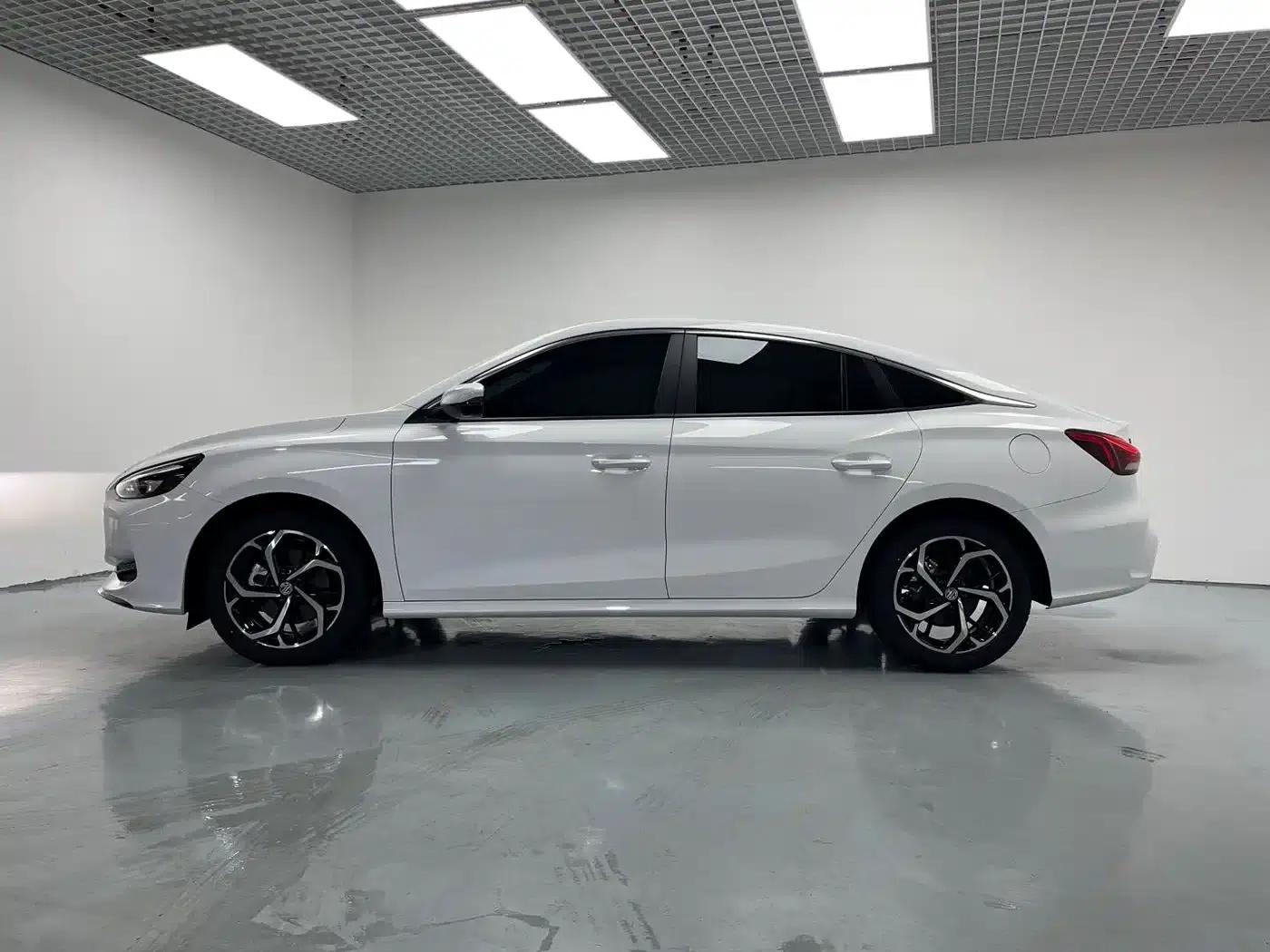 MG5 2025 300TGI Global Flagship Edition — миниатюра 4