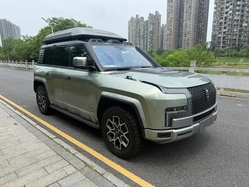 Looking Up at the U8 2024 Off-Road Player Edition — миниатюра 3