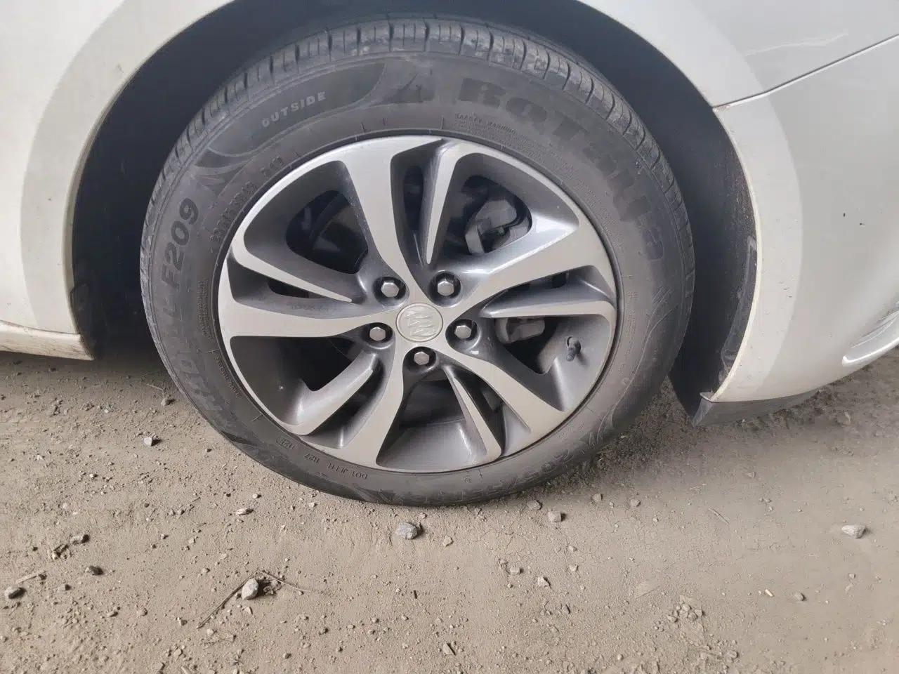 Buick Verano 2020 20T CVT Leading Edition — миниатюра 8