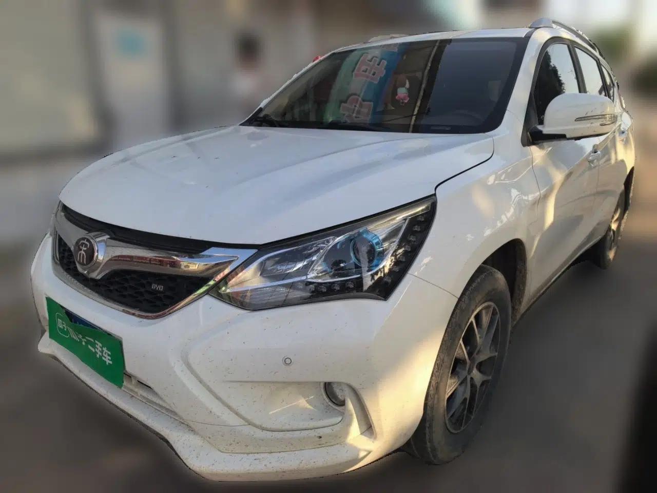 BYD Song 2017 Gaishi Upgrade Edition 1.5TI Manual Elite Model — миниатюра 1