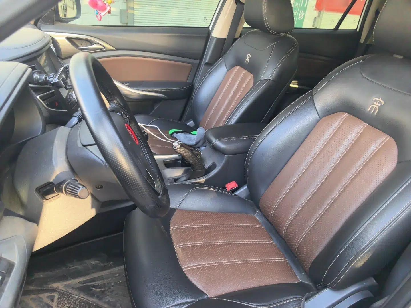BYD Song 2017 Gaishi Upgrade Edition 1.5TI Manual Elite Model — миниатюра 15