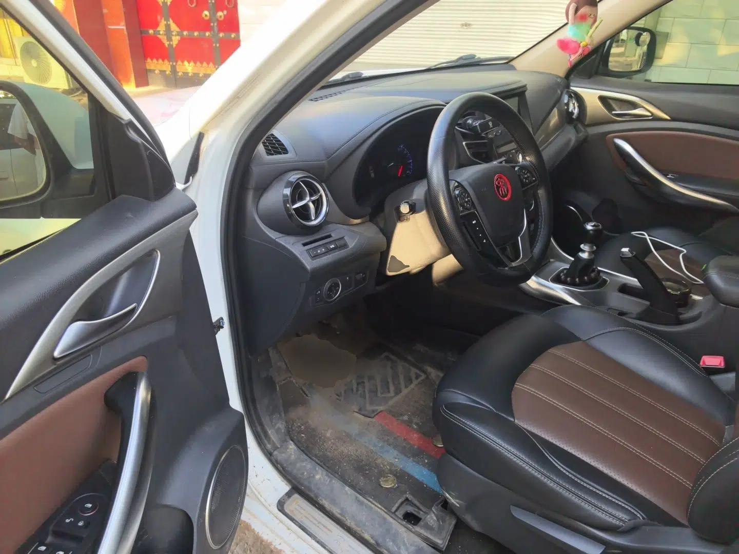 BYD Song 2017 Gaishi Upgrade Edition 1.5TI Manual Elite Model — миниатюра 16