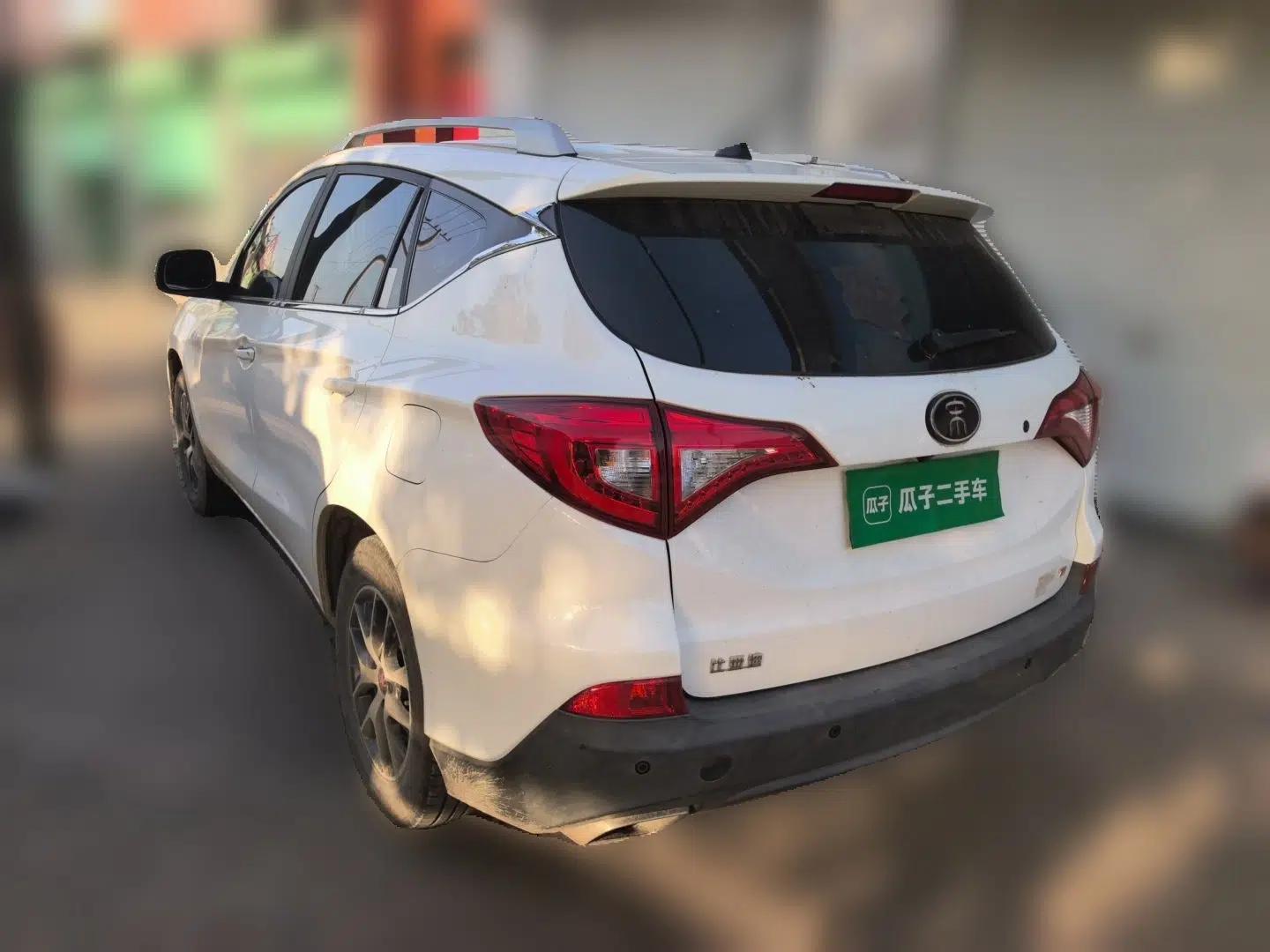 BYD Song 2017 Gaishi Upgrade Edition 1.5TI Manual Elite Model — миниатюра 4