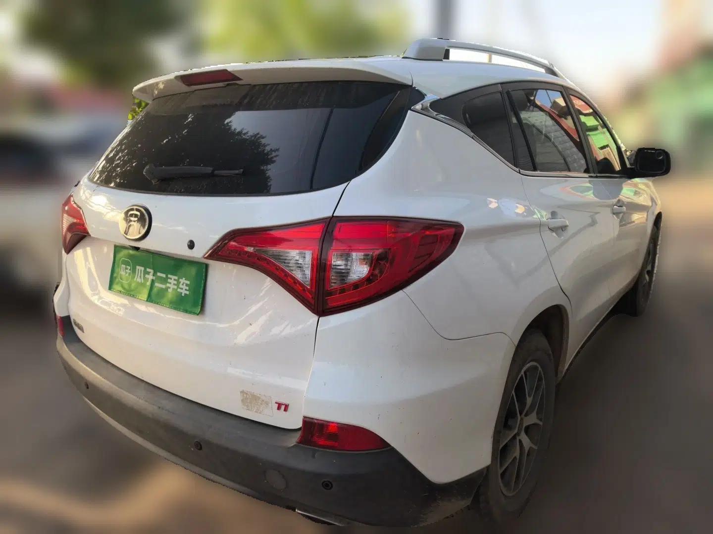 BYD Song 2017 Gaishi Upgrade Edition 1.5TI Manual Elite Model — миниатюра 6