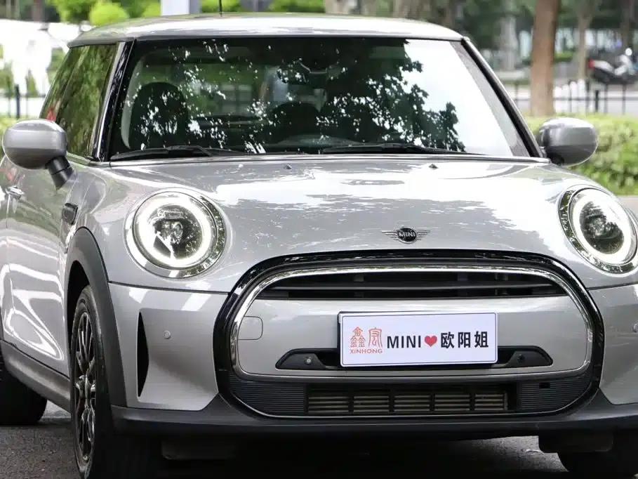 2023 MINI 1.5T ONE — миниатюра 3