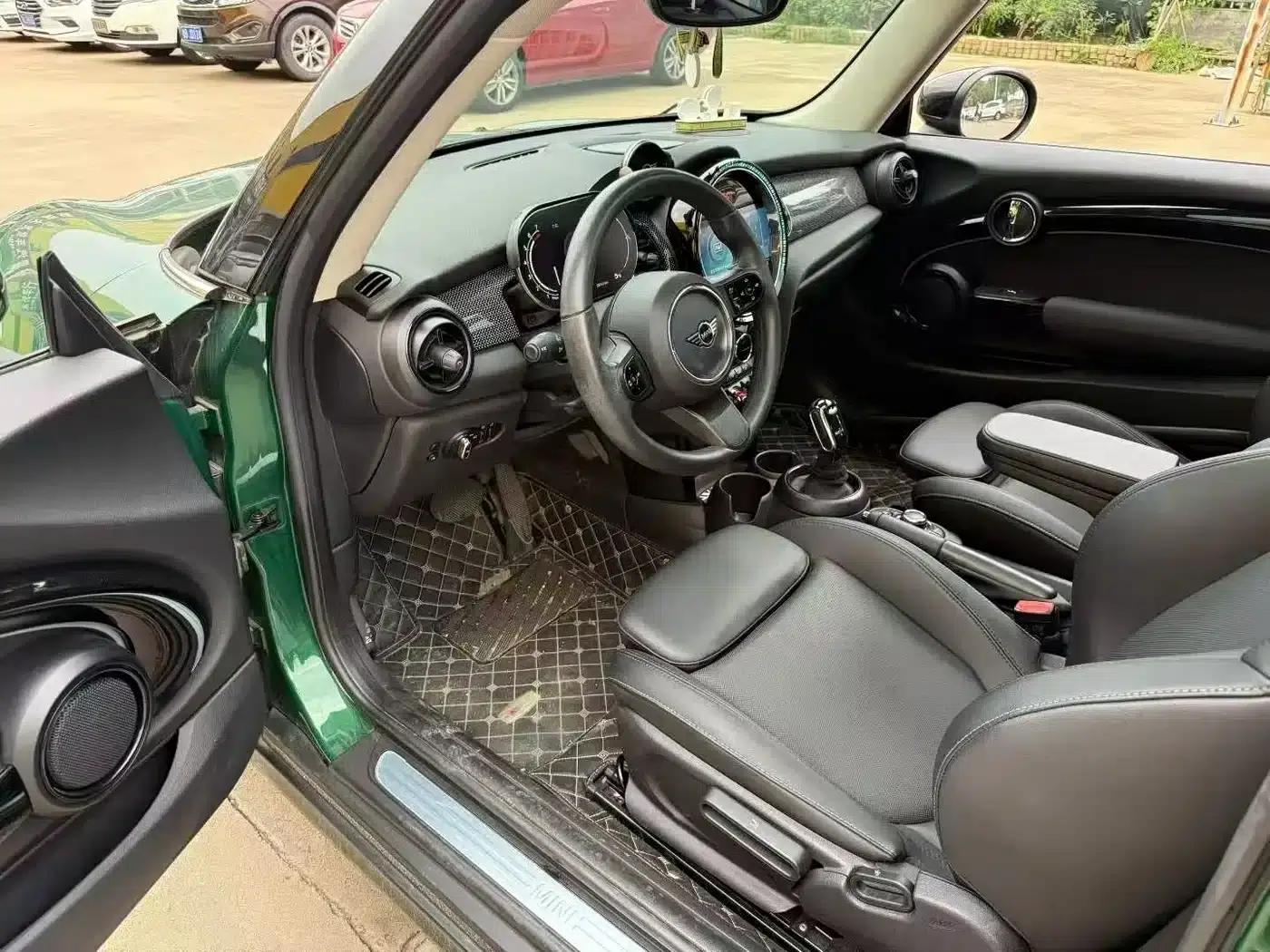 MINI 2022 1.5T COOPER Classic — миниатюра 3