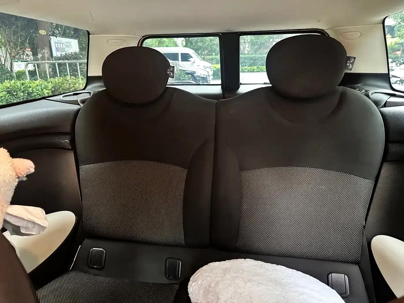 MINI CLUBMAN 2011 1.6L ONE — миниатюра 10