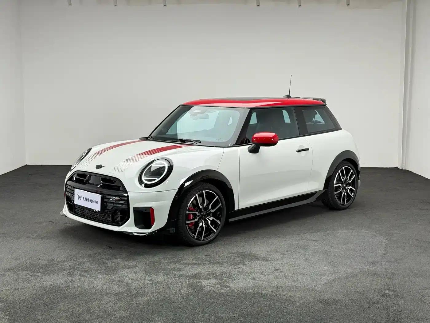 2025 MINI JCW JOHN COOPER WORKS — миниатюра 2