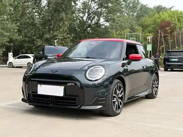 2024 Electric MINI Cooper SE Racer (452km)